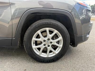 2014 Jeep Cherokee Latitude Sport Utility 4D - Photo 55 - Manassas, VA 20109