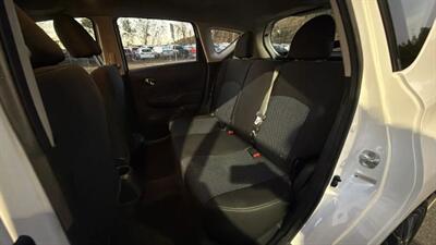 2019 Nissan Versa Note SV Hatchback 4D   - Photo 37 - Manassas, VA 20109