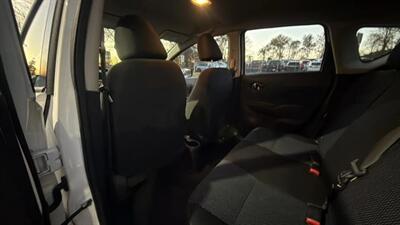 2019 Nissan Versa Note SV Hatchback 4D   - Photo 38 - Manassas, VA 20109