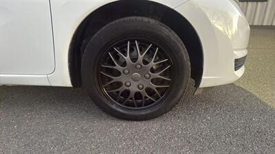 2019 Nissan Versa Note SV Hatchback 4D   - Photo 19 - Manassas, VA 20109