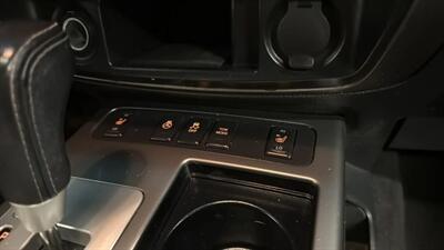 2015 Nissan Armada Platinum Sport Utility 4D - Photo 34 - Manassas, VA 20109