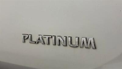 2015 Nissan Armada Platinum Sport Utility 4D - Photo 17 - Manassas, VA 20109