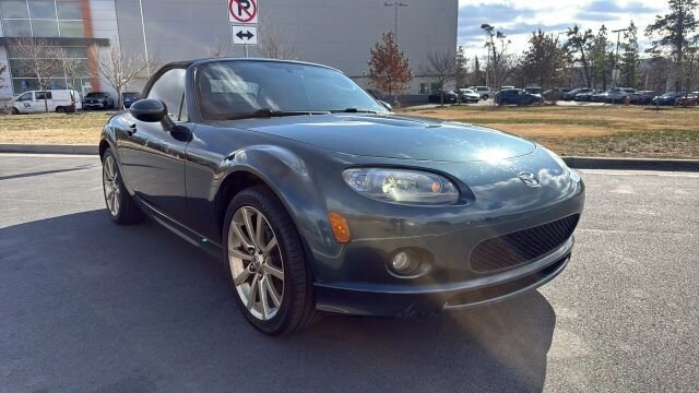 2006 Mazda MX-5 Miata Grand Touring Convertible 2D  