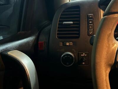 2013 Chevrolet Silverado 2500 LT Pickup 4D 8 ft   - Photo 17 - Manassas, VA 20109