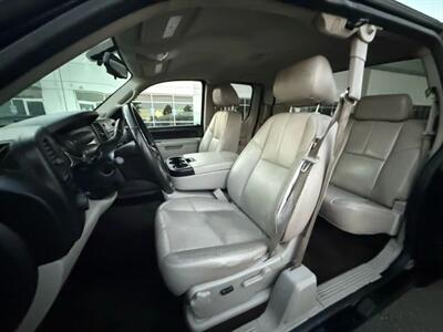 2011 Chevrolet Silverado 1500 LT Pickup 4D 6 1/2 ft   - Photo 18 - Manassas, VA 20109