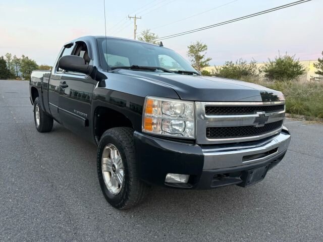 2011 Chevrolet Silverado 1500 LT Pickup 4D 6 1/2 ft   - Photo 1 - Manassas, VA 20109