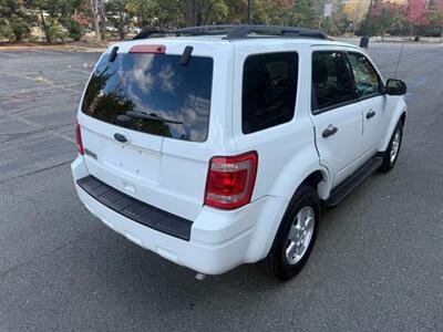 2012 Ford Escape XLT Sport Utility 4D - Photo 5 - Manassas, VA 20109