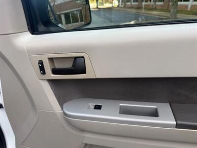 2012 Ford Escape XLT Sport Utility 4D - Photo 50 - Manassas, VA 20109