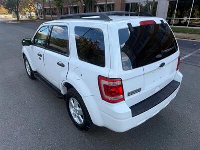 2012 Ford Escape XLT Sport Utility 4D - Photo 9 - Manassas, VA 20109