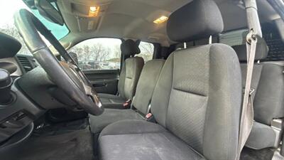 2011 Chevrolet Silverado 2500 LT Pickup 4D 6 1/2 ft   - Photo 16 - Manassas, VA 20109