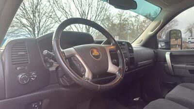 2011 Chevrolet Silverado 2500 LT Pickup 4D 6 1/2 ft   - Photo 18 - Manassas, VA 20109