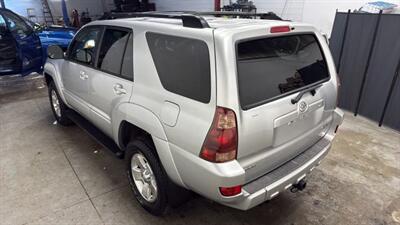 2005 Toyota 4Runner SR5 Sport Utility 4D - Photo 9 - Manassas, VA 20109
