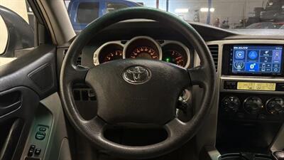 2005 Toyota 4Runner SR5 Sport Utility 4D - Photo 23 - Manassas, VA 20109