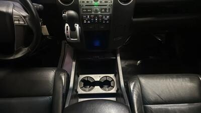 2009 Honda Pilot EX-L Sport Utility 4D   - Photo 32 - Manassas, VA 20109