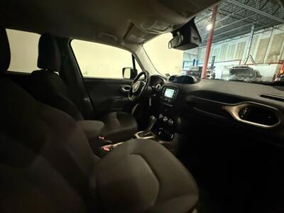 2015 Jeep Renegade Latitude Sport Utility 4D   - Photo 42 - Manassas, VA 20109