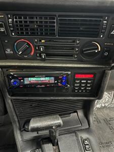 1988 BMW 635CSi 2D Coupe   - Photo 23 - Manassas, VA 20109