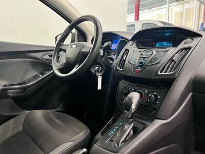 2013 Ford Focus S Sedan 4D - Photo 30 - Manassas, VA 20109