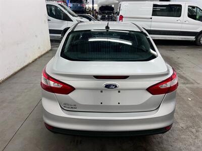 2013 Ford Focus S Sedan 4D - Photo 7 - Manassas, VA 20109