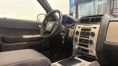 2008 Mercury Mariner Sport Utility 4D - Photo 33 - Manassas, VA 20109