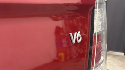 2008 Mercury Mariner Sport Utility 4D - Photo 12 - Manassas, VA 20109