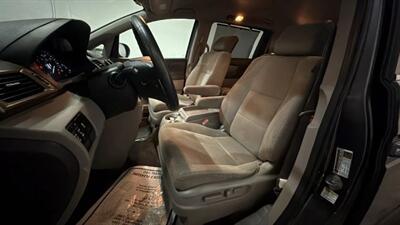 2016 Honda Odyssey EX Minivan 4D   - Photo 33 - Manassas, VA 20109