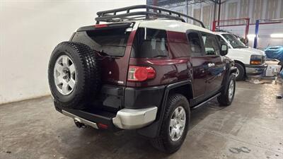 2007 Toyota FJ Cruiser Sport Utility 2D   - Photo 4 - Manassas, VA 20109