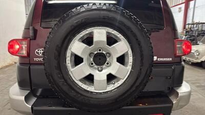 2007 Toyota FJ Cruiser Sport Utility 2D   - Photo 47 - Manassas, VA 20109