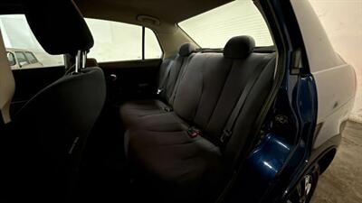 2010 Nissan Versa Sedan 4D - Photo 28 - Manassas, VA 20109