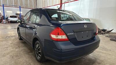 2010 Nissan Versa Sedan 4D - Photo 8 - Manassas, VA 20109