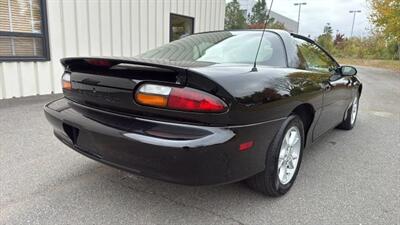2002 Chevrolet Camaro Coupe 2D   - Photo 4 - Manassas, VA 20109