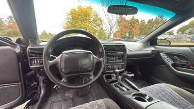 2002 Chevrolet Camaro Coupe 2D   - Photo 17 - Manassas, VA 20109