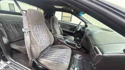 2002 Chevrolet Camaro Coupe 2D   - Photo 37 - Manassas, VA 20109