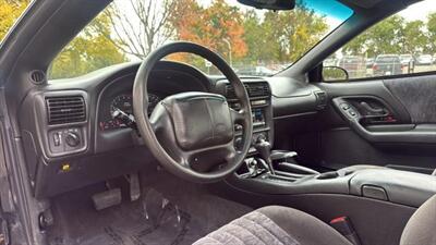 2002 Chevrolet Camaro Coupe 2D   - Photo 28 - Manassas, VA 20109