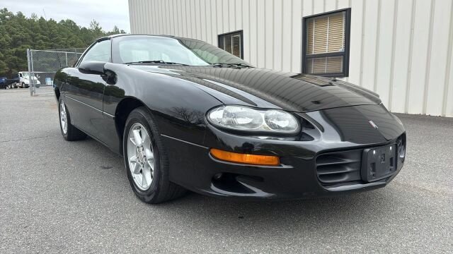 2002 Chevrolet Camaro Coupe 2D  