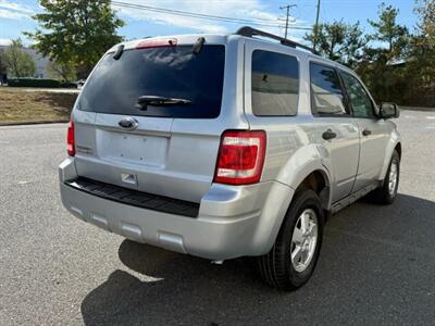 2011 Ford Escape XLT Sport Utility 4D As Is Mechanic Special   - Photo 4 - Manassas, VA 20109