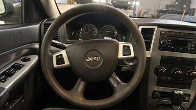 2008 Jeep Grand Cherokee Laredo Sport Utility 4D   - Photo 19 - Manassas, VA 20109