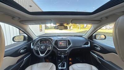 2017 Jeep Cherokee Latitude Sport Utility 4D   - Photo 20 - Manassas, VA 20109