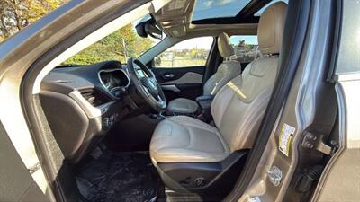 2017 Jeep Cherokee Latitude Sport Utility 4D   - Photo 42 - Manassas, VA 20109