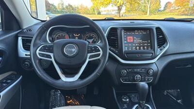 2017 Jeep Cherokee Latitude Sport Utility 4D   - Photo 22 - Manassas, VA 20109