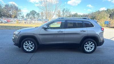 2017 Jeep Cherokee Latitude Sport Utility 4D   - Photo 10 - Manassas, VA 20109