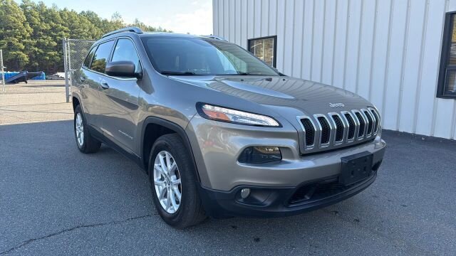 2017 Jeep Cherokee Latitude Sport Utility 4D   - Photo 1 - Manassas, VA 20109