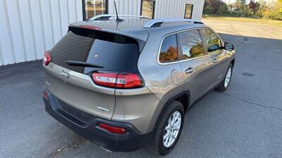 2017 Jeep Cherokee Latitude Sport Utility 4D   - Photo 5 - Manassas, VA 20109
