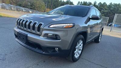2017 Jeep Cherokee Latitude Sport Utility 4D   - Photo 11 - Manassas, VA 20109
