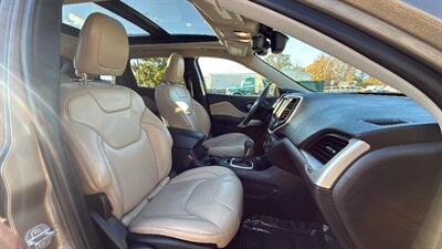 2017 Jeep Cherokee Latitude Sport Utility 4D   - Photo 57 - Manassas, VA 20109