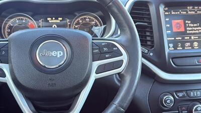 2017 Jeep Cherokee Latitude Sport Utility 4D   - Photo 25 - Manassas, VA 20109