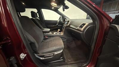 2016 Jeep Grand Cherokee Laredo Sport Utility 4D   - Photo 47 - Manassas, VA 20109