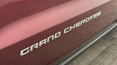 2016 Jeep Grand Cherokee Laredo Sport Utility 4D   - Photo 16 - Manassas, VA 20109