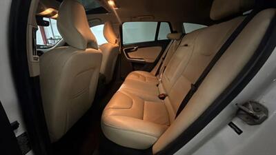 2015 Volvo V60 Cross Country T5 Cross Country Platinum Wagon 4D   - Photo 43 - Manassas, VA 20109