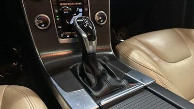 2015 Volvo V60 Cross Country T5 Cross Country Platinum Wagon 4D   - Photo 30 - Manassas, VA 20109