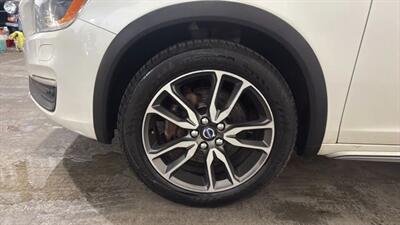 2015 Volvo V60 Cross Country T5 Cross Country Platinum Wagon 4D   - Photo 61 - Manassas, VA 20109